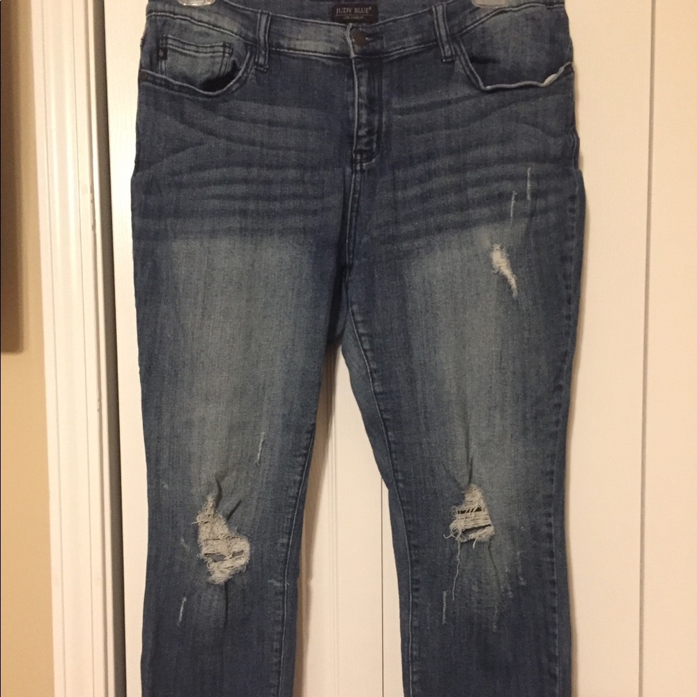 Judy Blue Crop Jeans